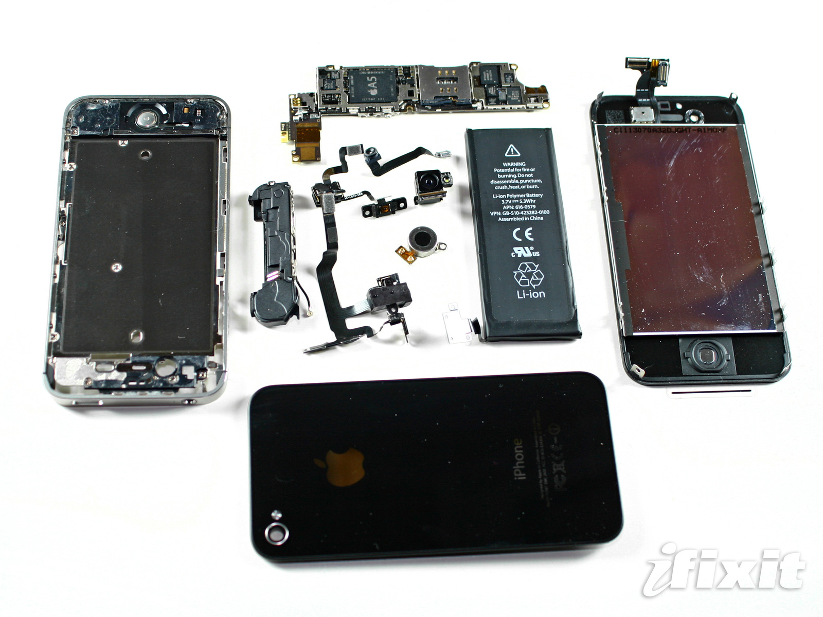 Bam and its torn down! The iPhone 4s Gets the iFixit !