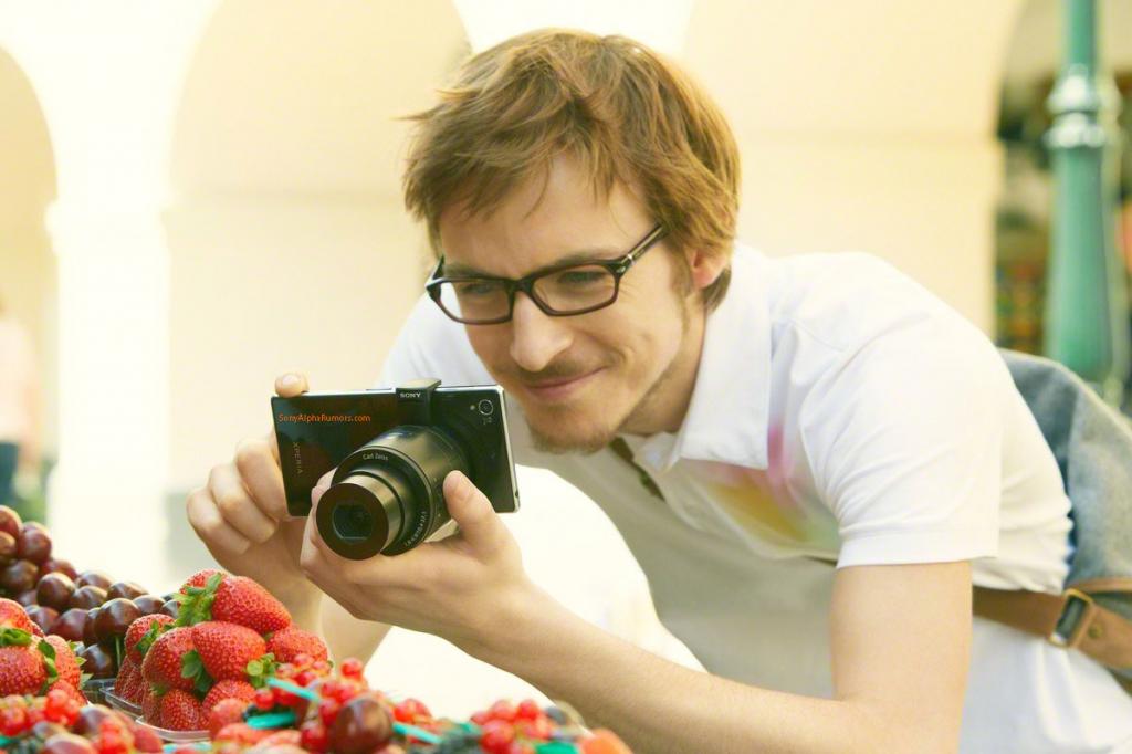 Sony Qx10 and Qx100 Lens Cameras Pair With Any Smartphone/Tablet