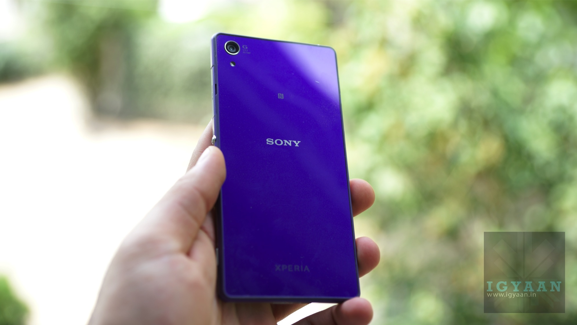 Sony Xperia Z2 Unboxing and Hands On Review