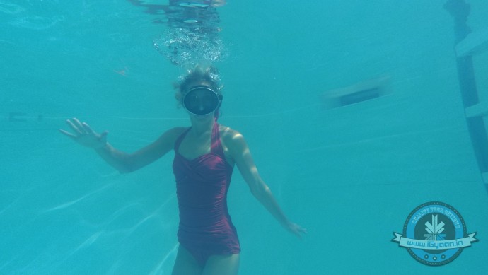 HTC Desire Eye and RE Sample20