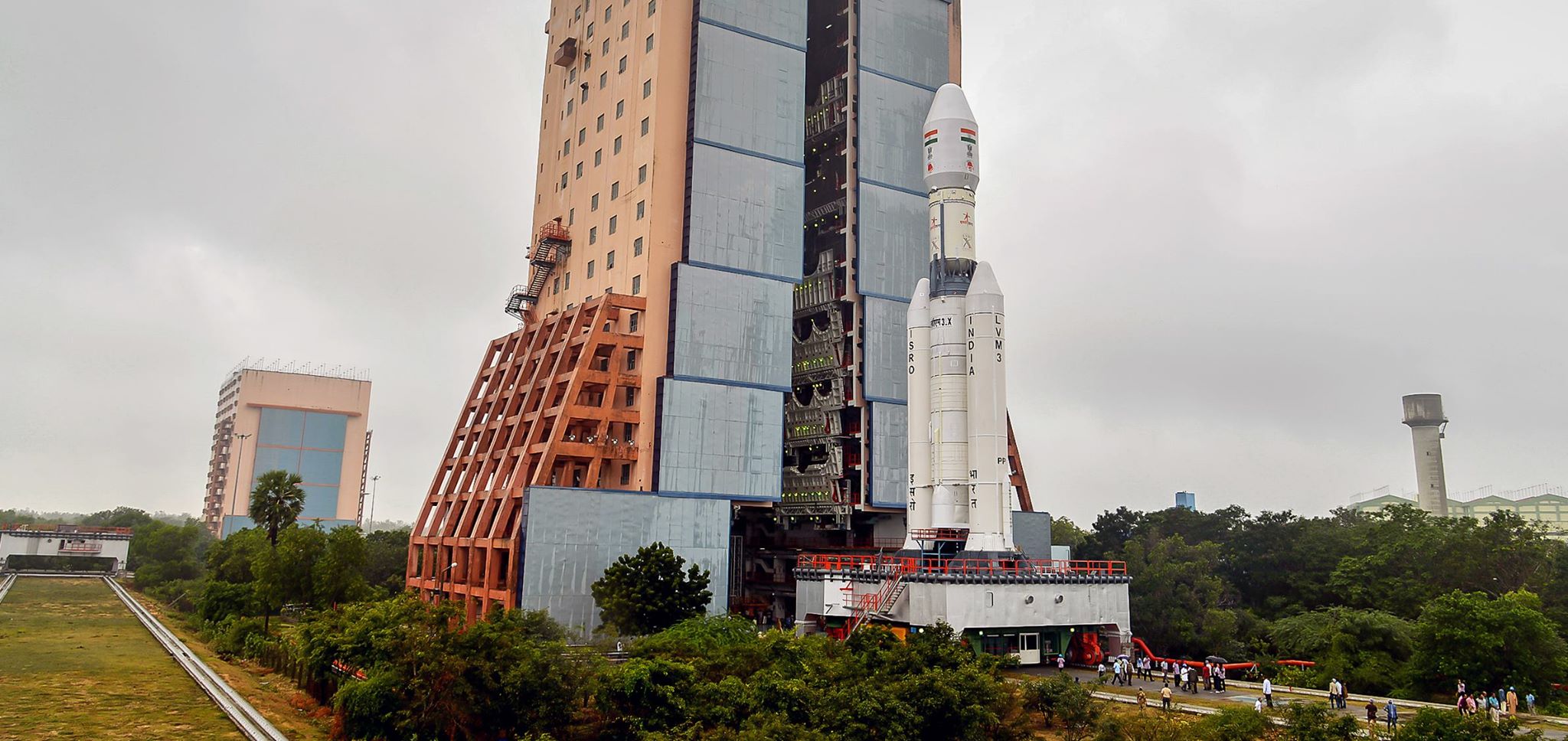 ISRO’s Heaviest Rocket Successfully Lifts Off With An Unmanned Crew Module