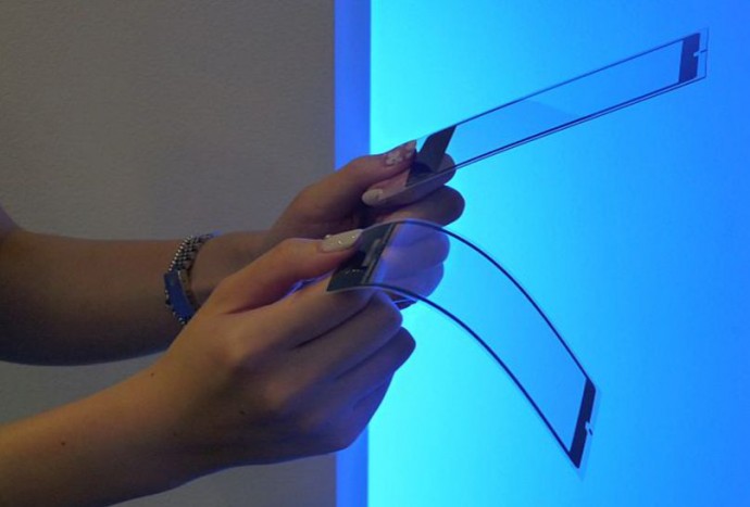 The researchers used Bismuth Ferrite to enhance electrical capabilities of the flexible displays.