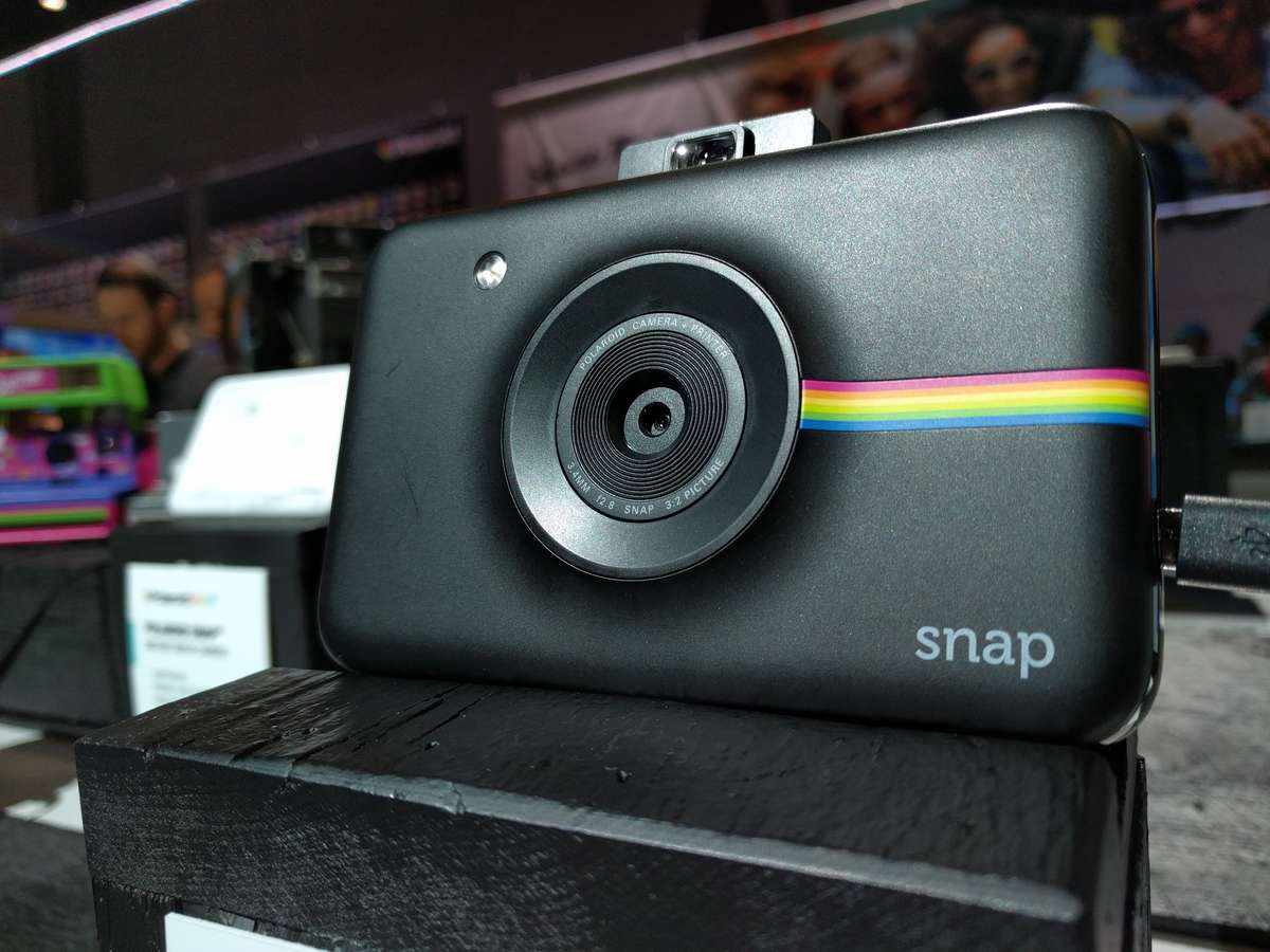 Polaroid Snap – A Digital Camera That Prints Photos on the Go
