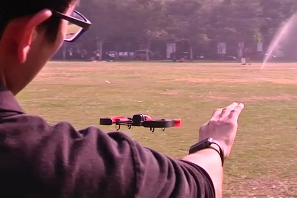 Apple Watch Uses the Force to Fly a Drone
