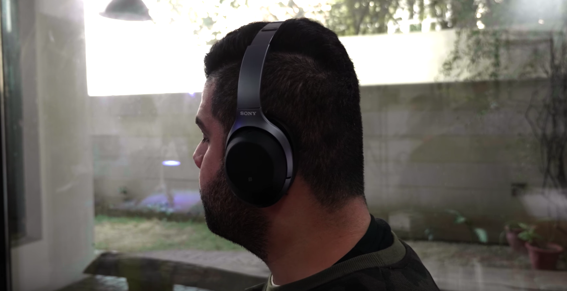 Unboxing The Sony WH-1000XM2 Headphones