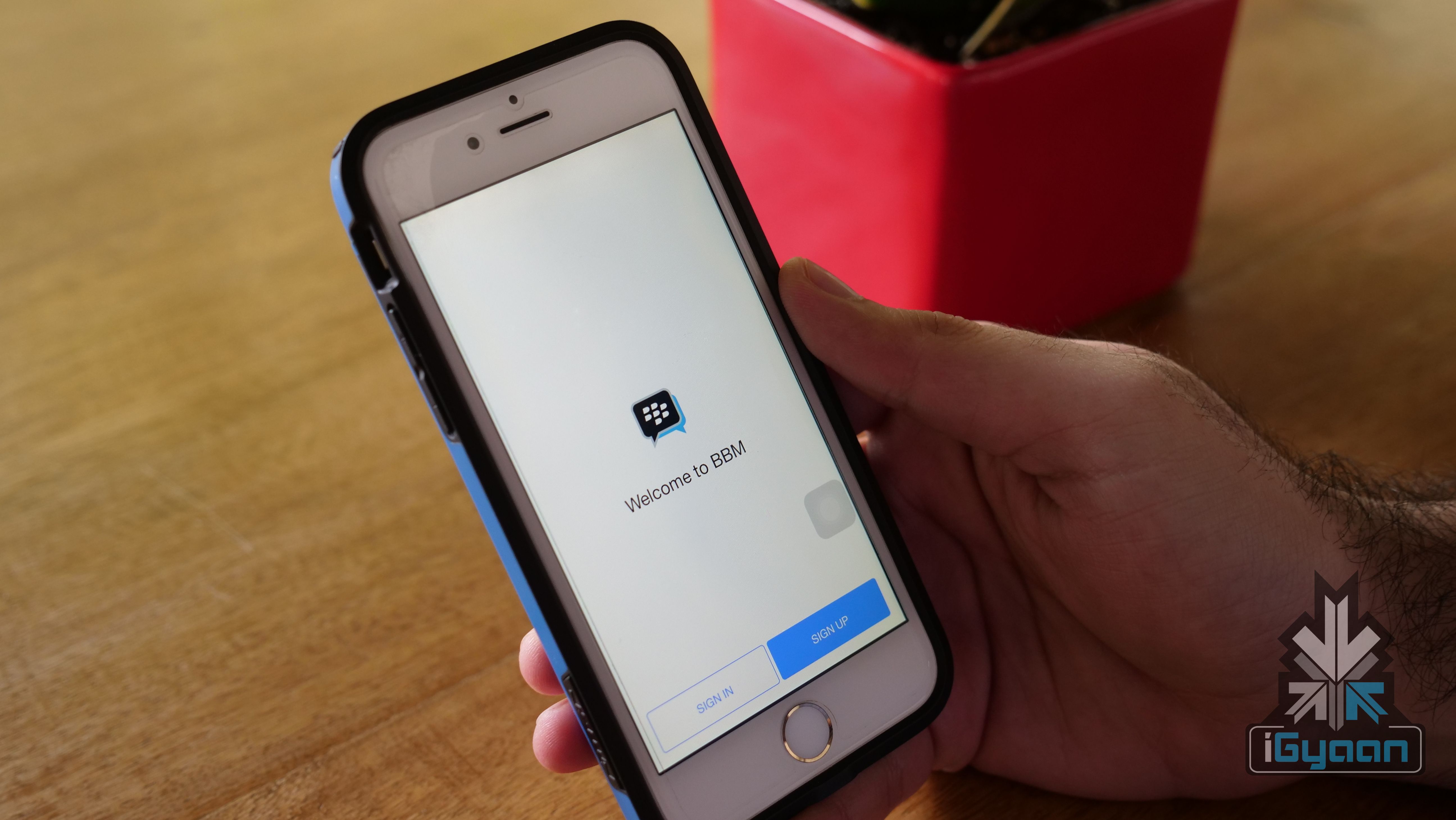 BlackBerry Sues Facebook For Patent Infringement