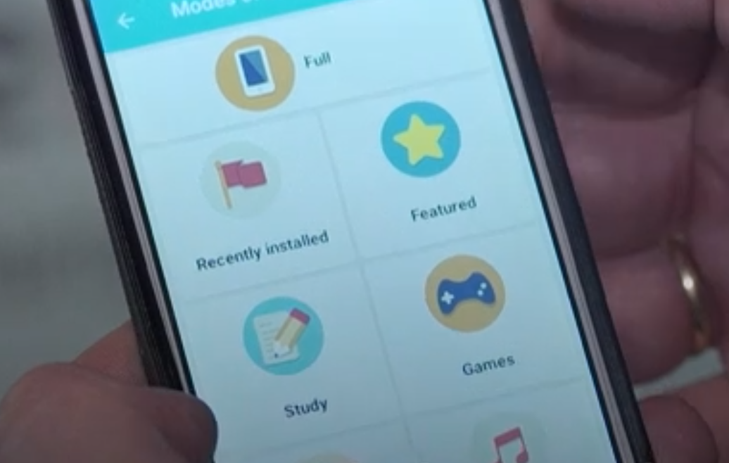 PhoneKid Is A Kids-Friendly Smartphone With Parental Control