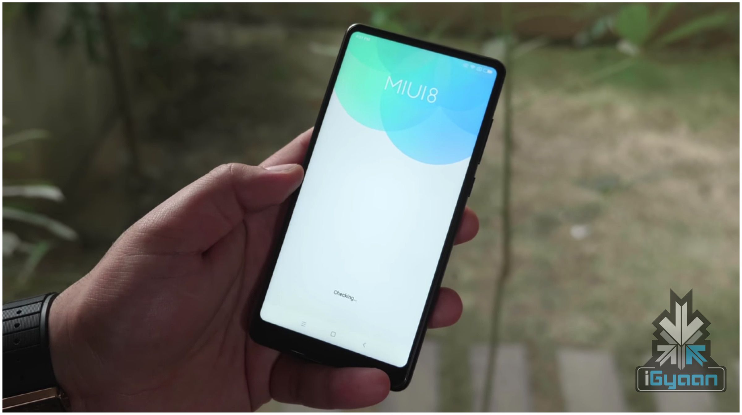 Exclusive : Xiaomi To Drop Price Of Mi MIX 2 To Rs. 24999