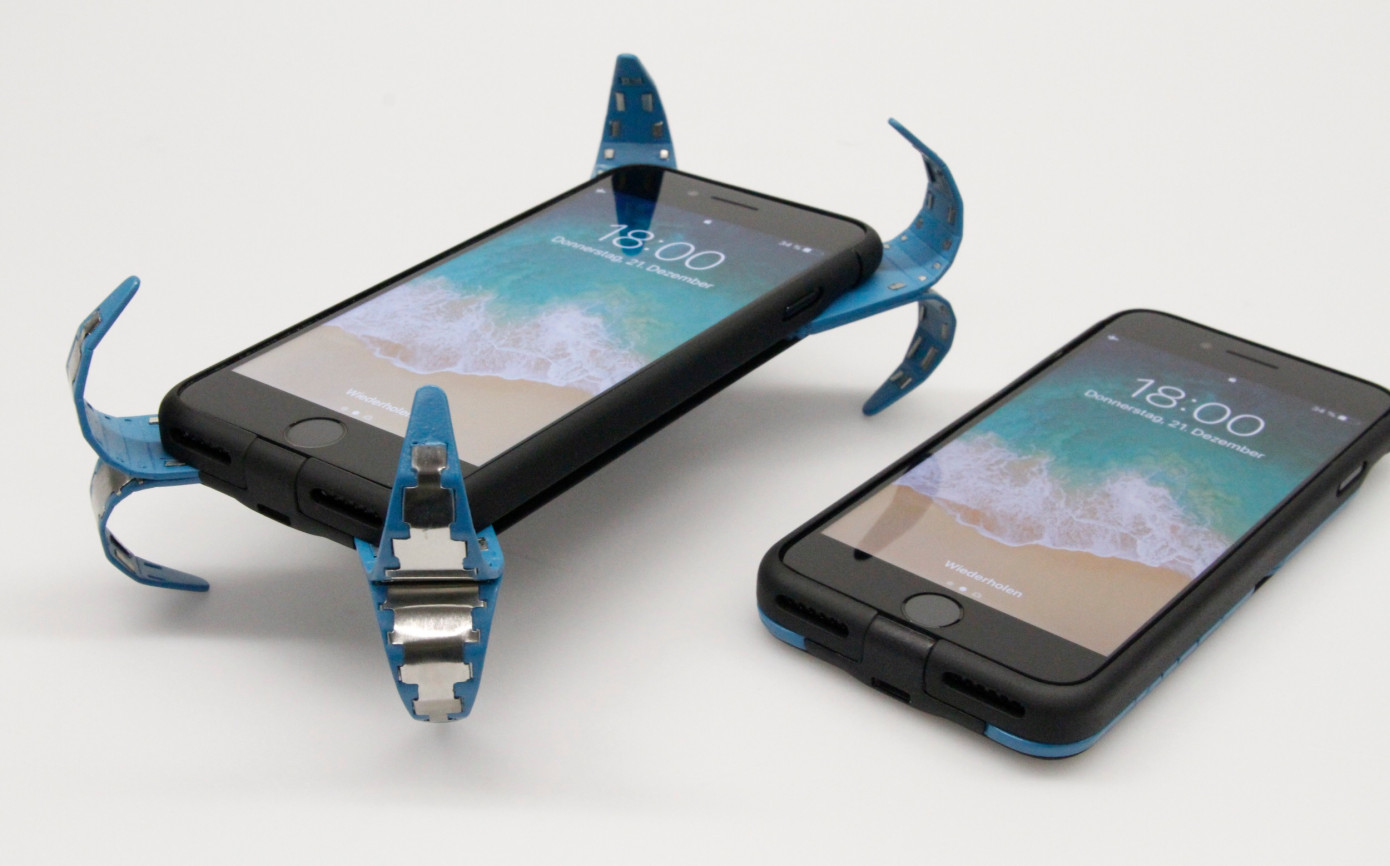 Awesome Tech- An Airbag For Your Smartphone